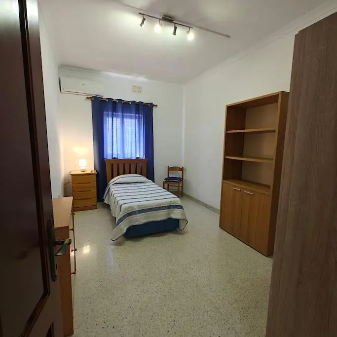 Spacious 4-Bedroom Apartment Mosta Malta
